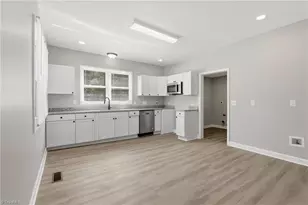 705 Martin Luther King Jr Dr, Greensboro, NC 27406 - Photo 32