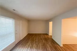 3229 Regents Park Ln, Greensboro, NC 27455 - Photo 6