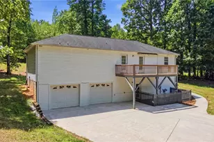 148 Pinta Ct, Thomasville, NC 27360 - Photo 2