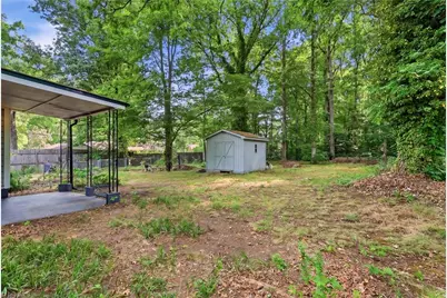 2605 Pinecroft Road, Greensboro, NC 27407 - Photo 18