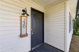 230 James St, Lexington, NC 27295 - Photo 2