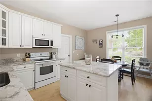 4752 Barrington Pl Ct, Jamestown, NC 27282 - Photo 10