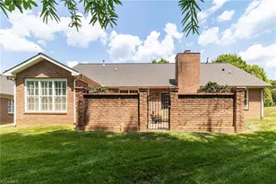 4752 Barrington Pl Ct, Jamestown, NC 27282 - Photo 28