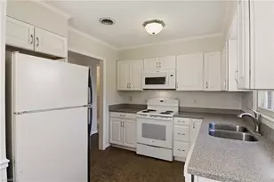 4906 Tower Rd, Greensboro, NC 27410 - Photo 6