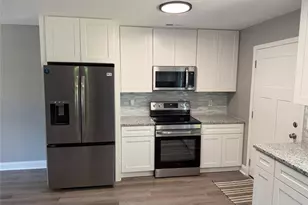 245 Logan Ct, King, NC 27021 - Photo 6