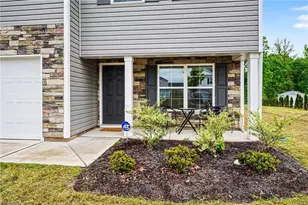 163 Green Mallard Wy, Mayodan, NC 27027 - Photo 2