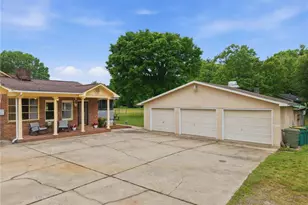 136 S K Fork Rd, Madison, NC 27025 - Photo 40
