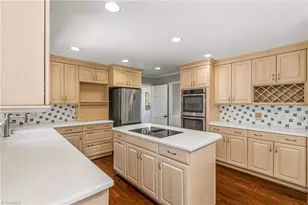 1717 Bearhollow Rd, Greensboro, NC 27410 - Photo 14