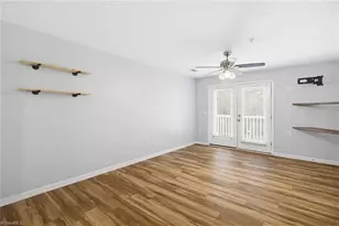 7100 W Friendly Ave, Greensboro, NC 27410 - Photo 18