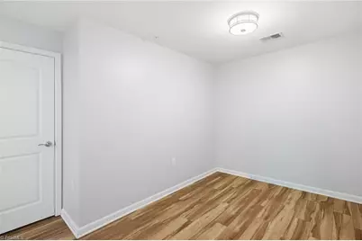 7100 W Friendly Avenue #205, Greensboro, NC 27410 - Photo 10