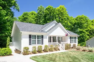 4738 Colonial Cir, Trinity, NC 27370 - Photo 16