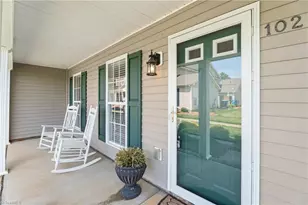 164 Pinewood Ln, Bermuda Run, NC 27006 - Photo 4