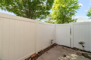 300 Hidden Timber Ln, Greensboro, NC 27405 - Photo 28