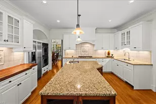 10 Elm Grove Way, Greensboro, NC 27405 - Photo 8