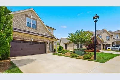 978 Bonanza Lane, Mebane, NC 27302 - Photo 2