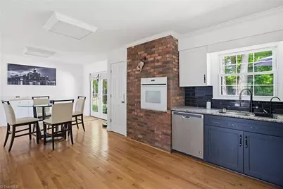 2335 Crestview Way, Winston-Salem, NC 27103 - Photo 10
