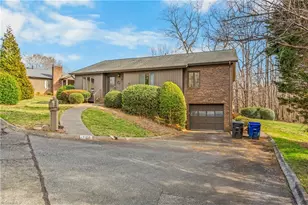 321 Bexley Dr, Winston-Salem, NC 27104 - Photo 2