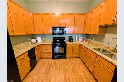 220 W Market Street #311, Greensboro, NC 27401 - Photo 4