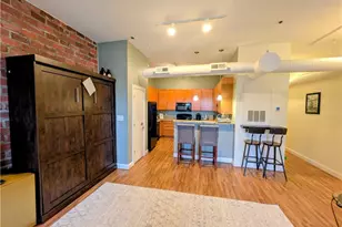 220 W Market St, Greensboro, NC 27401 - Photo 14
