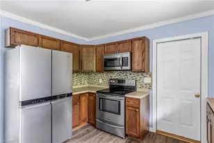 5217 Overlea Dr, Greensboro, NC 27407 - Photo 14