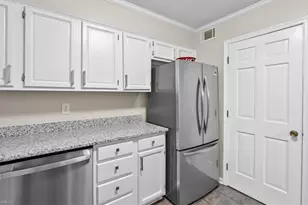 3210 Regents Park Ln, Greensboro, NC 27455 - Photo 18