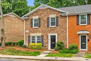 3210 Regents Park Ln, Greensboro, NC 27455 - Photo 2