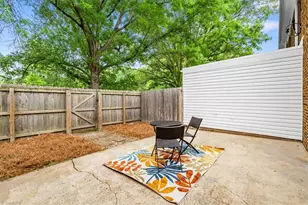 3210 Regents Park Ln, Greensboro, NC 27455 - Photo 32