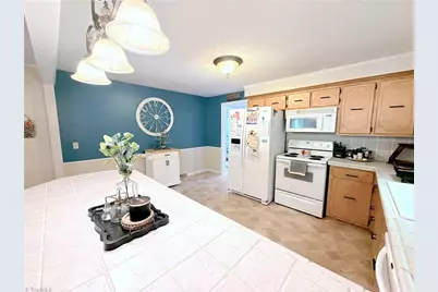 126 Auburn Avenue, Elkin, NC 28621 - Photo 1