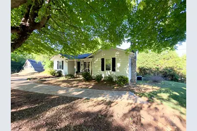 126 Auburn Avenue, Elkin, NC 28621 - Photo 2