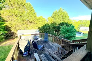 126 Auburn Ave, Elkin, NC 28621 - Photo 22