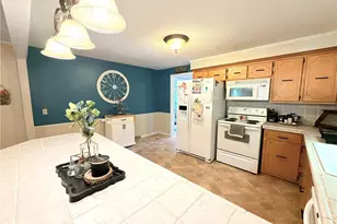 126 Auburn Ave, Elkin, NC 28621 - Photo 8