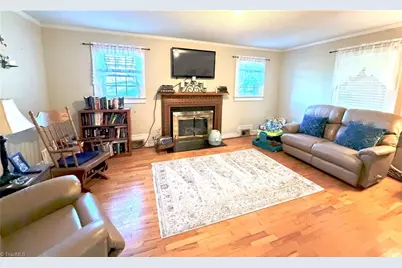 126 Auburn Avenue, Elkin, NC 28621 - Photo 10