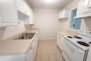 5655 Hornaday Rd, Greensboro, NC 27409 - Photo 2