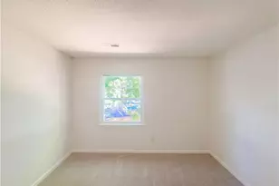 5655 Hornaday Rd, Greensboro, NC 27409 - Photo 12
