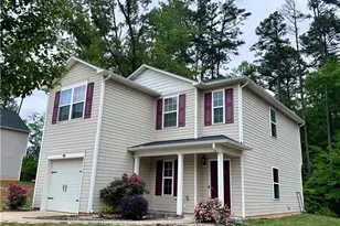 821 Oak Bend Dr, Asheboro, NC 27203 - Photo 2