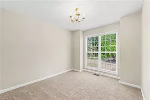 1804 New Bedford Dr, Greensboro, NC 27410 - Photo 4