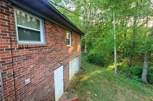 581 Martin Byrd Rd, Elkin, NC 28621 - Photo 18