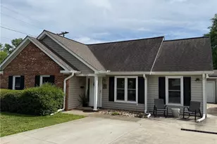 1002 Lawson St, Eden, NC 27288 - Photo 18