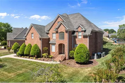 736 Meadowood Drive, Burlington, NC 27215 - Photo 2