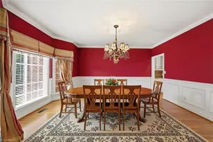 736 Meadowood Dr, Burlington, NC 27215 - Photo 8