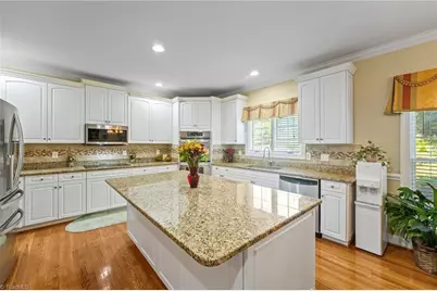 736 Meadowood Drive, Burlington, NC 27215 - Photo 16