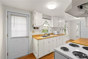 103 Howard St, Pilot Mountain, NC 27041 - Photo 8