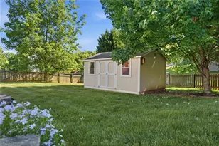 105 Honeyridge Ct, Lewisville, NC 27023 - Photo 46