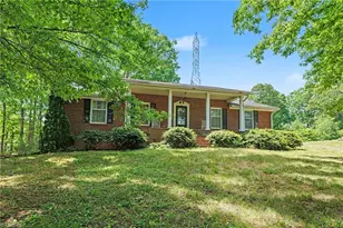 654 Runningbrook Ln, Rural Hall, NC 27045 - Photo 4