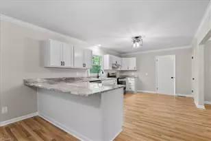 912 Hilltop Blvd, Reidsville, NC 27320 - Photo 12