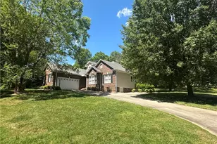 136 Valleybrook Dr, Elkin, NC 28621 - Photo 10