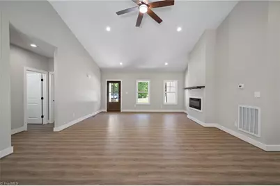 434 Potters Landing, Denton, NC 27239 - Photo 6