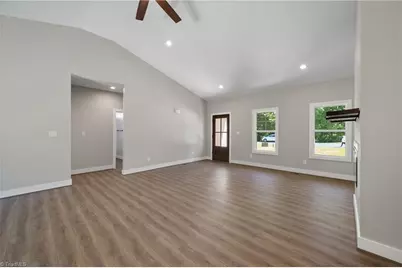 434 Potters Landing, Denton, NC 27239 - Photo 4