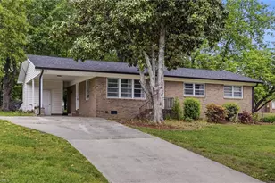 104 Jacklyn Ct, High Point, NC 27265 - Photo 2
