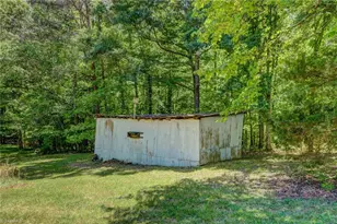 124 Clydes Dr, Reidsville, NC 27320 - Photo 18